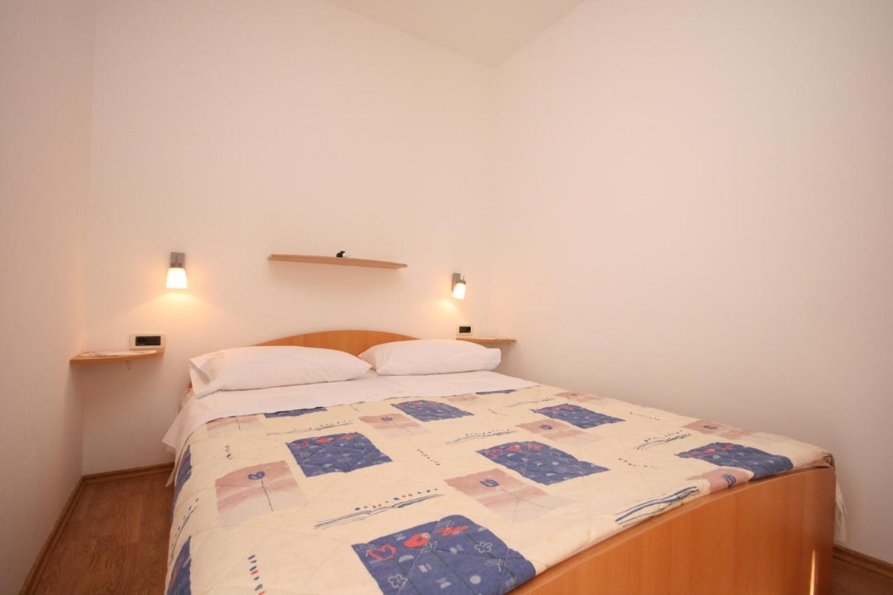 Apartments By The Sea Stara Novalja, Pag - 6301 Екстер'єр фото