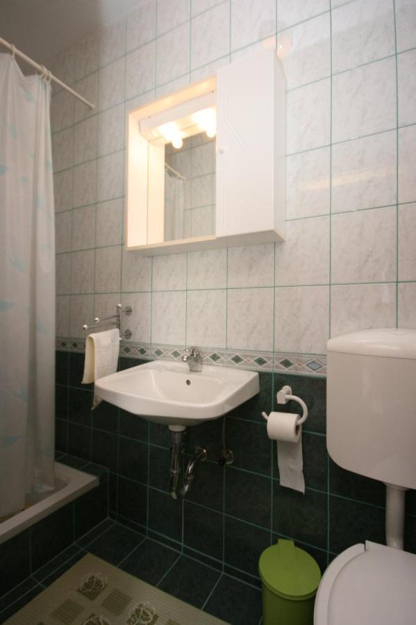 Apartments By The Sea Stara Novalja, Pag - 6301 Екстер'єр фото